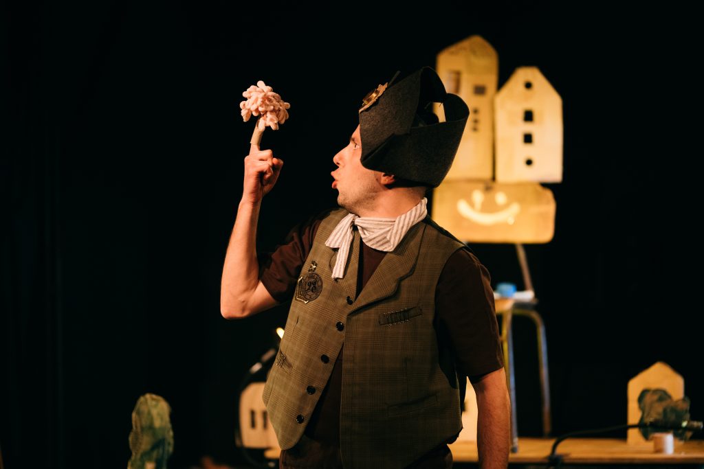 03 gavros Mar17 ErvinKovac