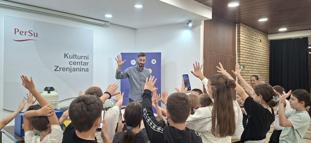 Дечји научни караван одушевио малишане у Културном центру Зрењанина 5 20260914 142007